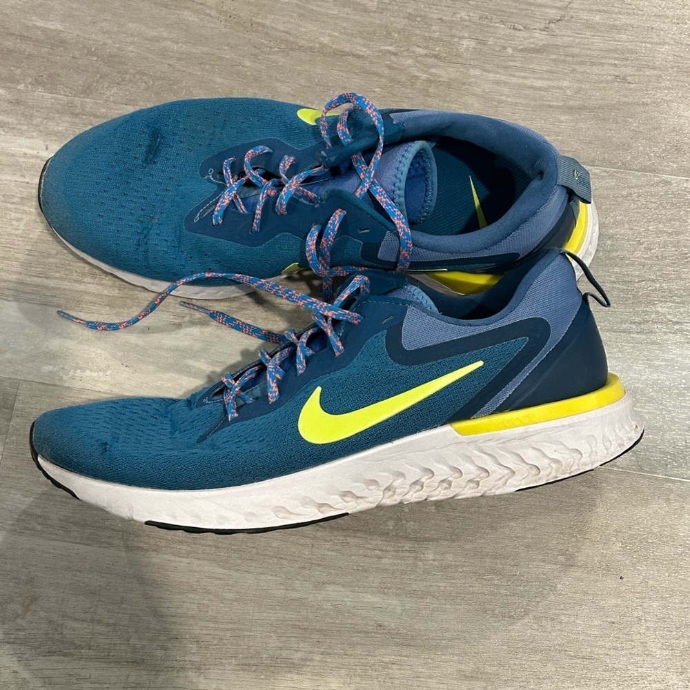 RARE Mens NIKE ODYSSEY REACT Green Volt blue Running Trainers sz 11 - Picture 1 of 5